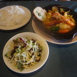 洋食屋ZEN - ③魚介類のブイヤベース、セット（ライス、サラダ）