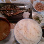 もつ九 - さんま（丸）定食５００円(2013.9.27)