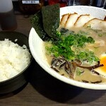 博多ラーメン 春々 - 