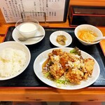 福菜 - 唐揚げ定食880円税込
