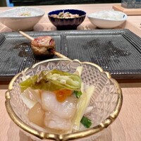 焼鳥 鐡 - ホタテの紹興酒漬け黄韮和え