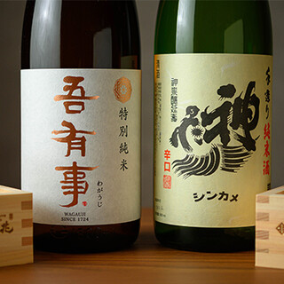 精选的日本酒和酸味鸡尾酒很受欢迎!食材考究的饮料类