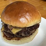ベーコンバー ジャパン - 和牛ダブルスマッシュバーガー　2,800円