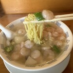 中華飯店 康楽 - 細縮れ麺