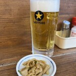 岡本 - 生ビール、お通し