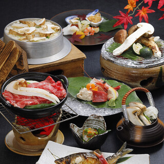 You can enjoy a leisurely meal of kaiseki prepared by our head chef.