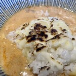 麺屋 つむぎ - 坦々麺の汁にライスイン♪