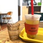 RED ANANAS - 