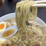 Hassururamenhomma - 麺も程よい