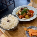 横浜家系ラーメン 中野家 - ランチの酢豚定食