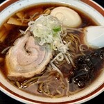 ラーメン専門店 林 - 料理写真:正油ラーメンに煮玉子トッピング