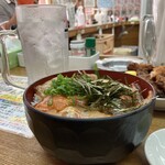 魚庭本店 - 結構なボリューム。これで600円。