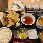 Washoku Tempura Sakusaku - 天ぷら定食　1000円　コスパ良し！