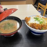 Katsuya - カツ丼、竹(ご飯大盛)  豚汁(大)