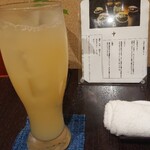 天ぷら とばり - まずはリンゴジュースで