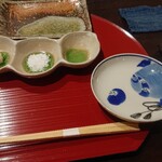 天ぷら とばり - 既に用意されてるテーブル