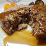 キッチン ブルー グローブ - テリーヌの断面、胡桃が飛び足してきました！