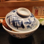 鈴新 - 蓋を開ける楽しみが味わえます。