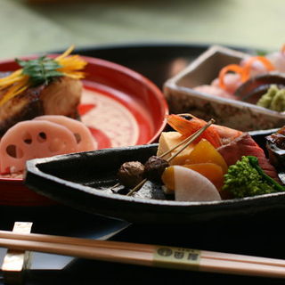 日本料理 百屋_1