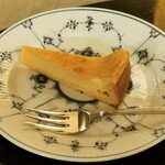 カフェ・トロワシャンブル - ベイクドチーズケーキ