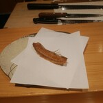 鮨 熊 - トラハゼの骨せんべい