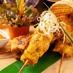 Jasumintai - 鶏肉の串焼き(ガイサテ)