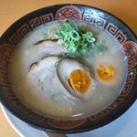 Hakata Nagahama Ramen Yumekaidou - 煮玉子らーめん