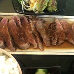 天狗屋 - 牛レアステーキアップ