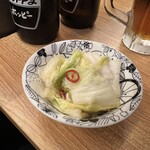 Ameyoko Horumon 611 - 白菜漬け　280円