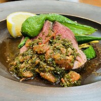 ザ タヴァン グリル＆ラウンジ - 