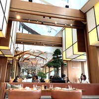 ザ タヴァン グリル＆ラウンジ - 