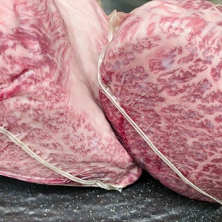 We only offer Satsuma Fukunaga Beef A5 rank/BMS10 or higher Kuroge Wagyu beef.