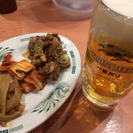 日高屋 - 2019/03/08 生ビール、三品盛合せ