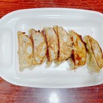 Bami Yan - 餃子(6コ)　285→142円