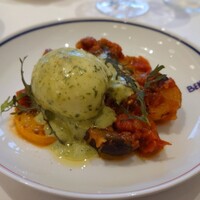 BENOIT Kyoto Alain Ducasse - 前菜：ウフ・モレ 夏野菜のラタトゥイユとバジル 202308