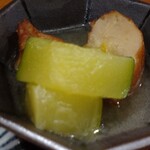 Wabi suke - サツマイモのレモン煮とはんぺん？