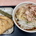 Yuraku Ya - ぶっかけ冷（中1.5玉）470円、とり天180円、ちくわ天140円、合計790円。