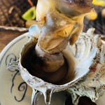 椿茶屋 - サザエも立派。