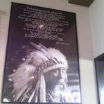 麺屋 麒麟 - カウンター横のインディアン フォト