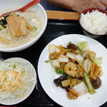 台湾料理 龍華 - 八宝菜と豚骨ラーメンセット