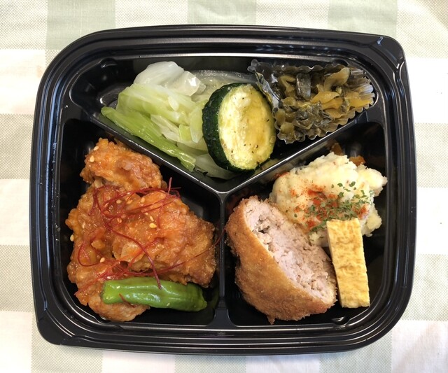 惣菜と弁当 むかいやま - 愛宕橋（惣菜・デリ）の写真