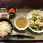 中華工房おかげさま - 野菜炒め定食