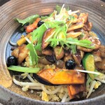 中華工房おかげさま - 五目炒め乗せチャーハン