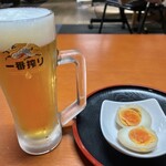 サウナしきじ - 生ビール 煮玉子