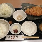 まるかつ - 「ロースかつ定食(白米チョイス)」1550円