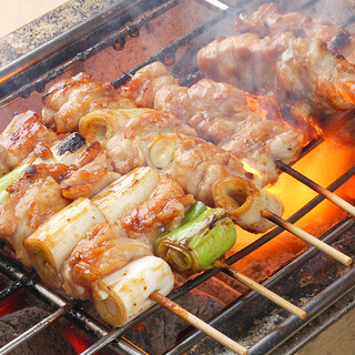 Authentic yakitori made with domestic ingredients and a masterpiece that brings out the flavor of chicken.