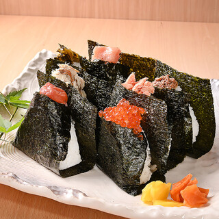 福岡ブランド米の《おむすび》と旬の《鮮魚》！ランチも必見！