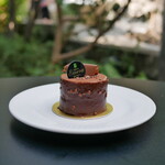 パティスリー ショコラトリー エメラ - 