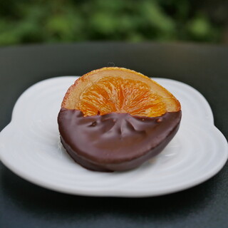 ラ・ピエール・ブランシュ_1