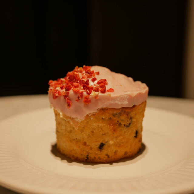 Mrs. Elizabeth Muffin Randomaaku puraza ten restaurant in Yokohama, Japan
